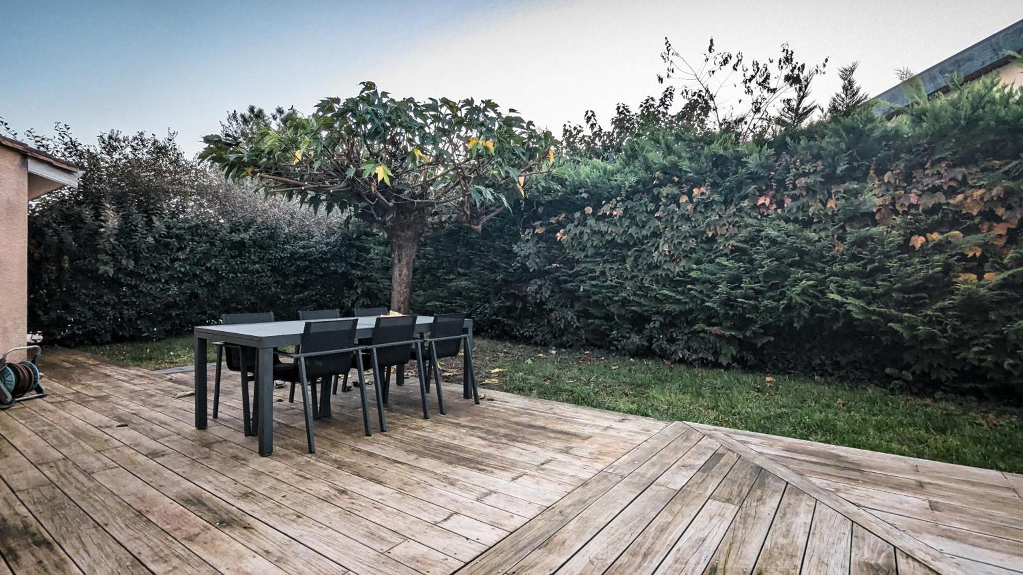 Calme & Confort, Piscine, Jardin, Parking Bruges